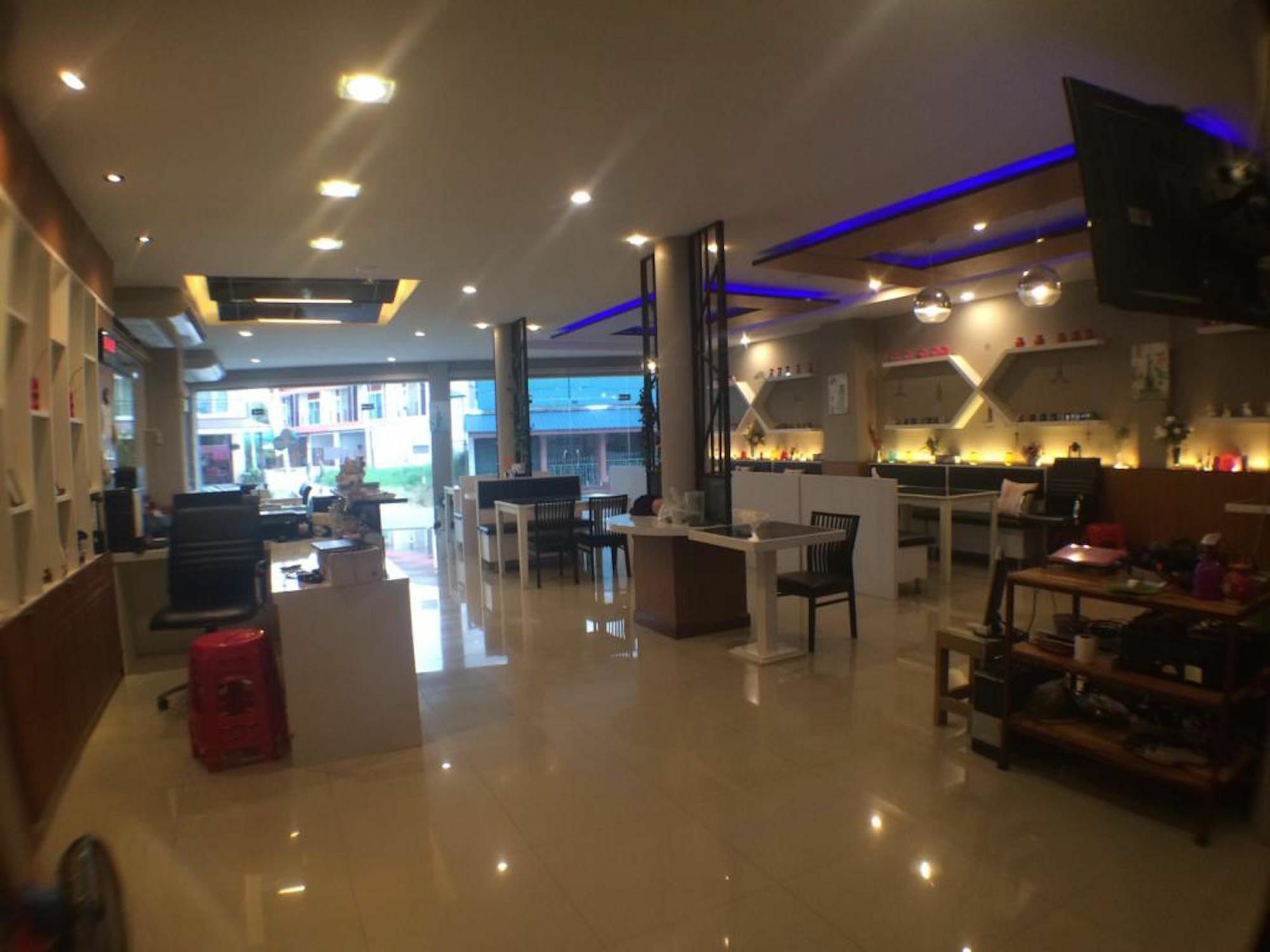 Bannita Hotel Hat Yai Bagian luar foto